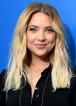 Clique na imagem para uma verso maior

Nome:	         ashley-benson-stella-mccartney-resort-2018-presentation-in-ny-06-07-2017-1.jpg
Visualizaes:	4
Tamanho: 	88,8 KB
ID:      	59340