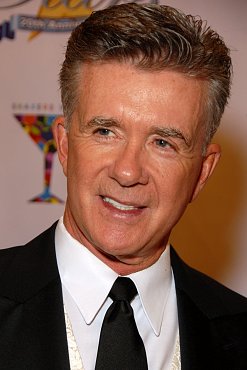 Clique na imagem para uma verso maior

Nome:	         Alan_Thicke.jpg
Visualizaes:	16
Tamanho: 	92,2 KB
ID:      	23831