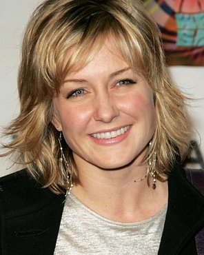 Clique na imagem para uma verso maior

Nome:	         Amy Carlson.jpg
Visualizaes:	9
Tamanho: 	82,6 KB
ID:      	19608