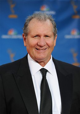 Clique na imagem para uma verso maior

Nome:	         edoneill.jpg
Visualizaes:	158
Tamanho: 	43,3 KB
ID:      	3166